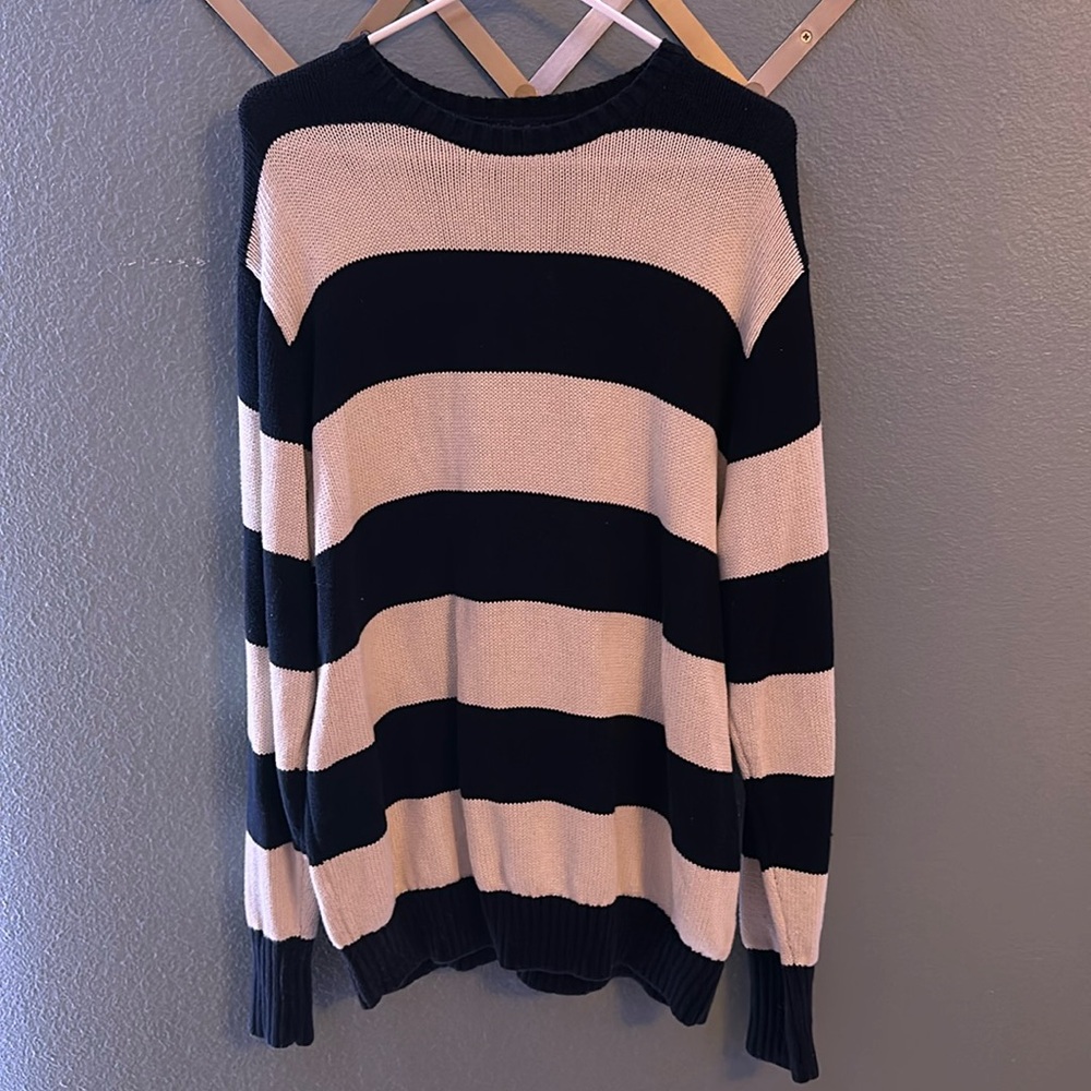 Brandy Melville Striped Sweatshirt!